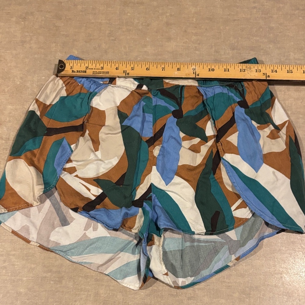 Multicolor Leaf-Print Athletic Shorts — Blue, Green & Brown -213sku - Picture 4 of 7